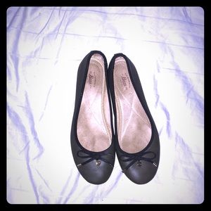 G.H. Bass & Co Olive Flats